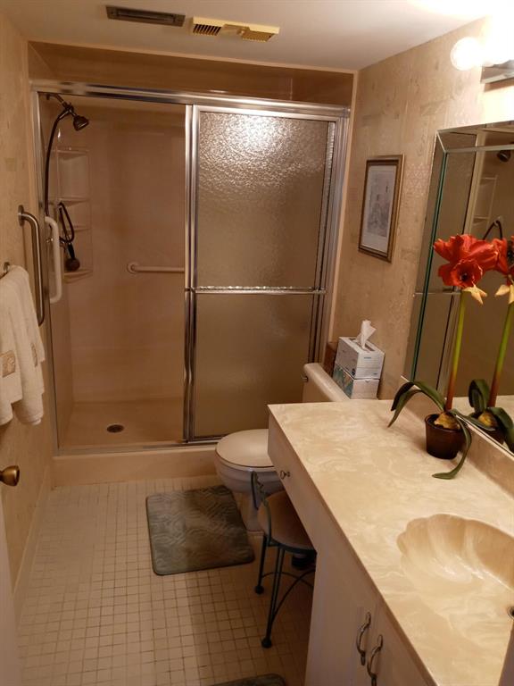 HUNTINGTON LAKES - Residential