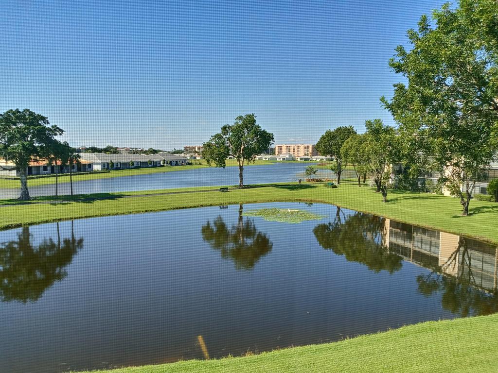 HUNTINGTON LAKES - Residential