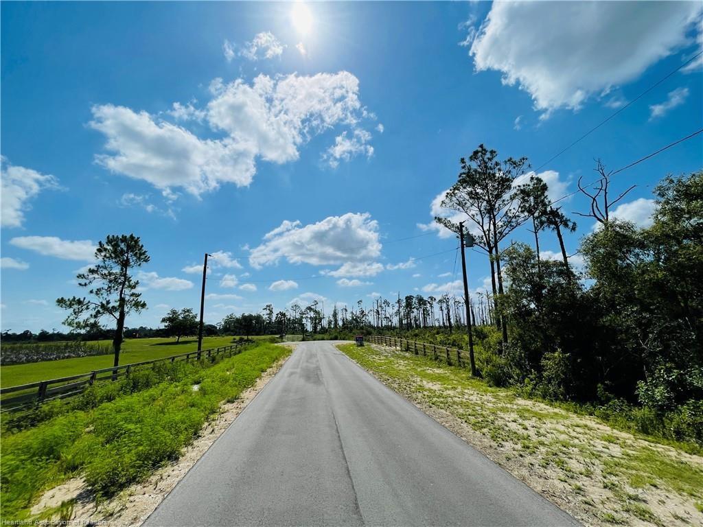 725 Moon Ranch Rd