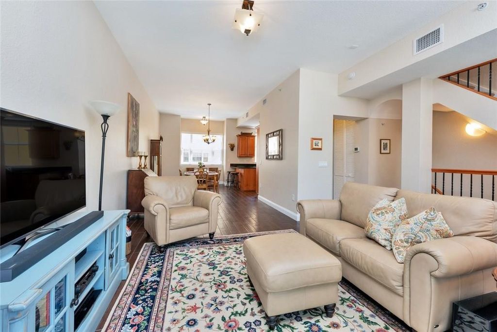 Photo of 538 NE 7th Avenue #1, Fort Lauderdale, FL 33301 (MLS # B26016586)