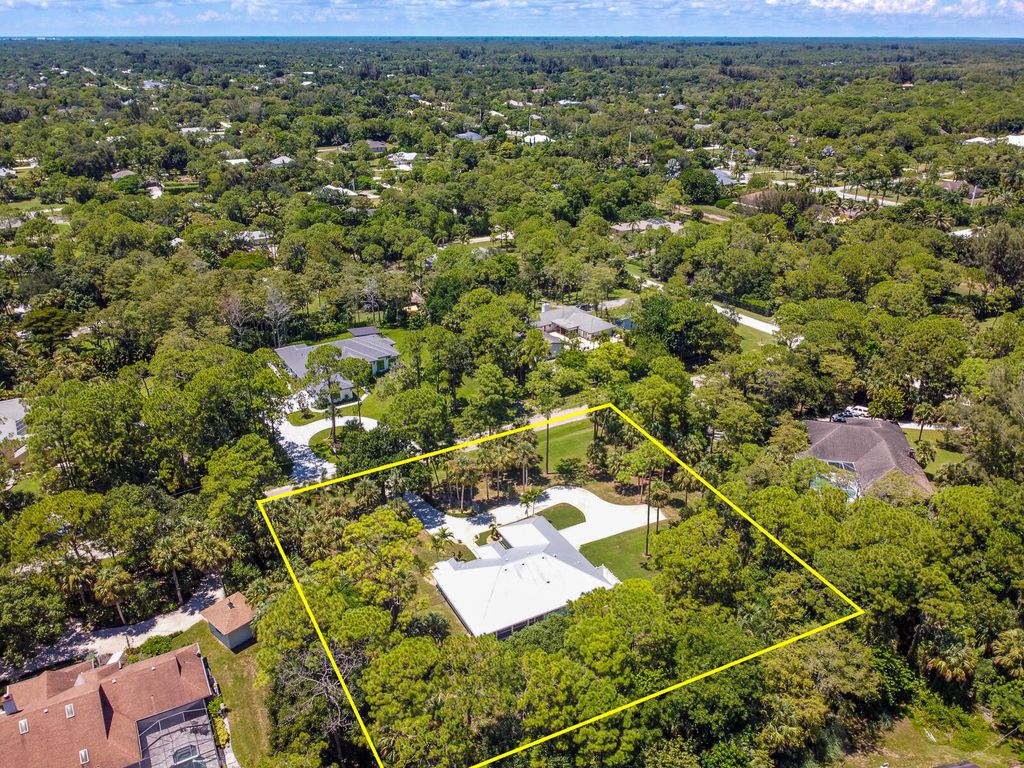 Photo of 15386 83rd Way N, Palm Beach Gardens, FL 33418 (MLS # R11053272)