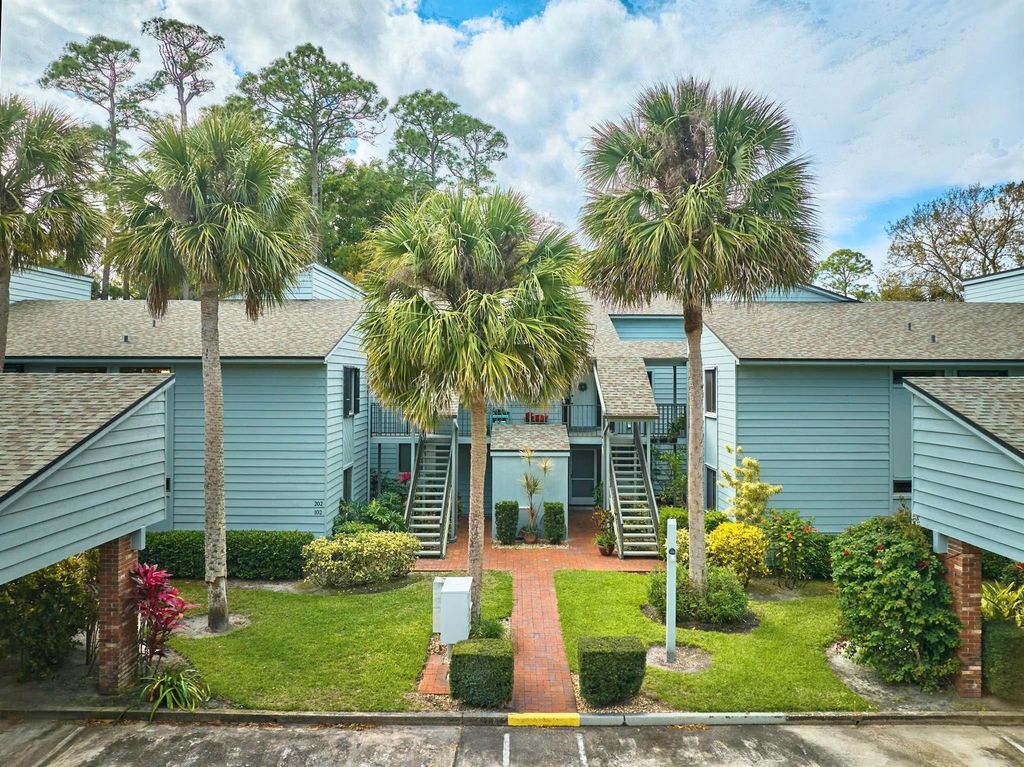 Photo of 2150 Pine Creek Boulevard #202, Vero Beach, FL 32966 (MLS # R10962230)