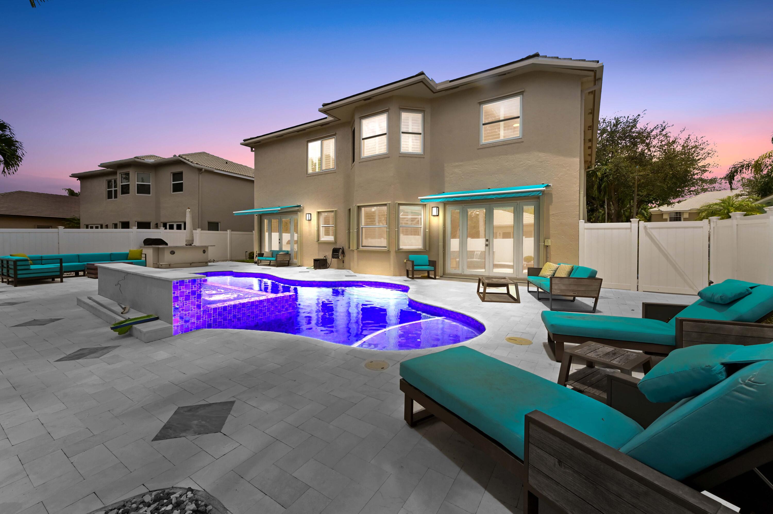 6400 Stonehurst Circle