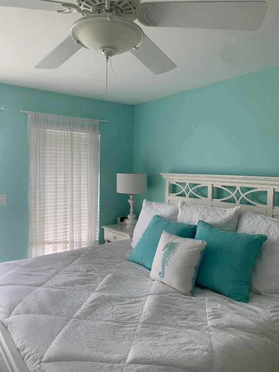 VILLAS OF OCEAN DUNES 4 - Residential Lease