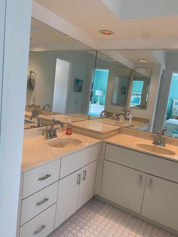 VILLAS OF OCEAN DUNES 4 - Residential Lease