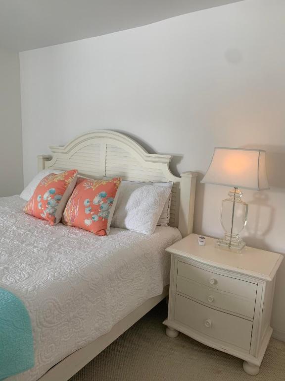 VILLAS OF OCEAN DUNES 4 - Residential Lease