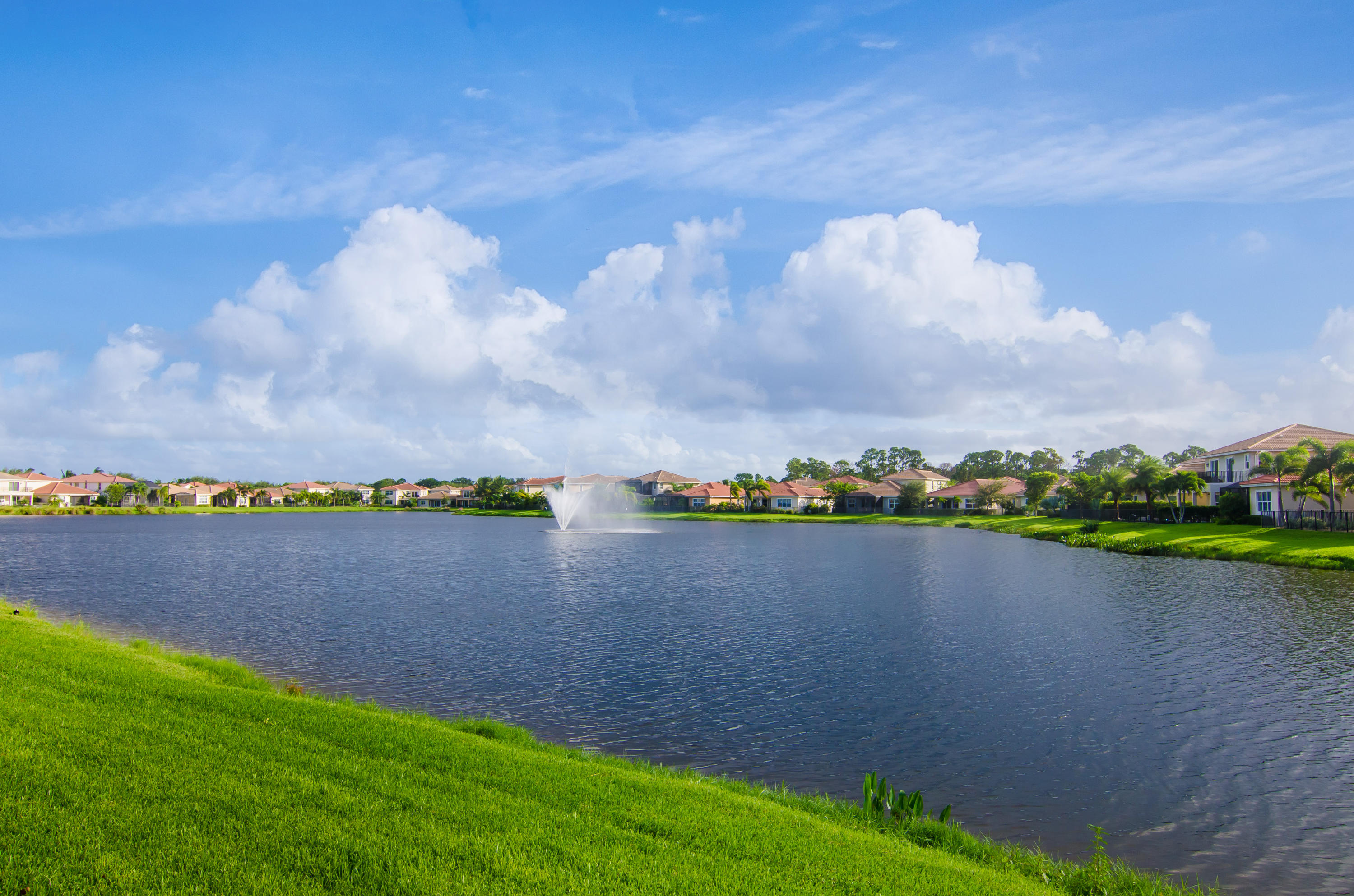 PALOMA - Residential Lease