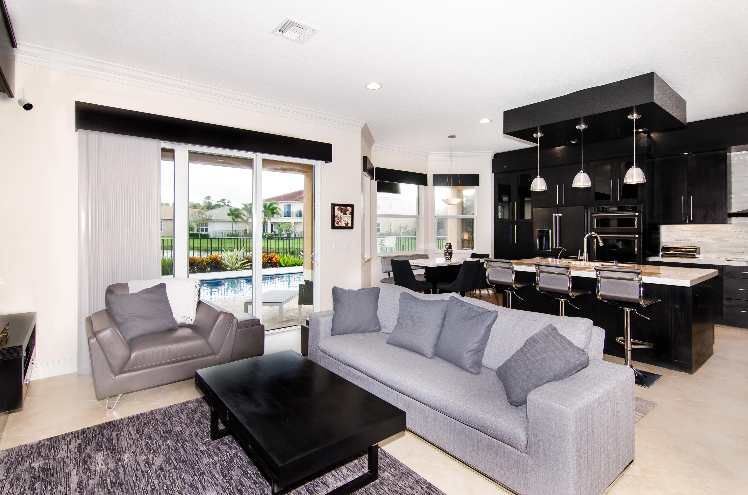 PALOMA - Residential Lease