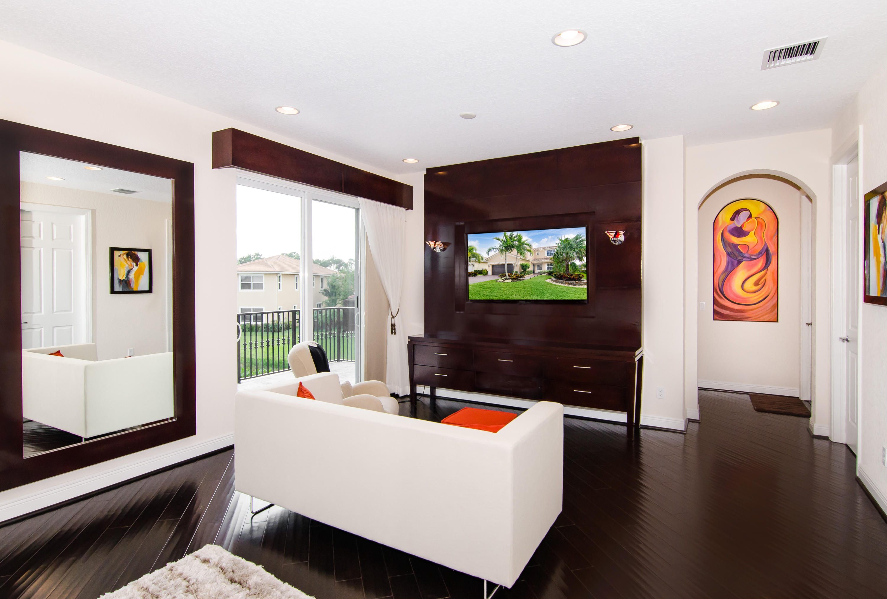 PALOMA - Residential Lease