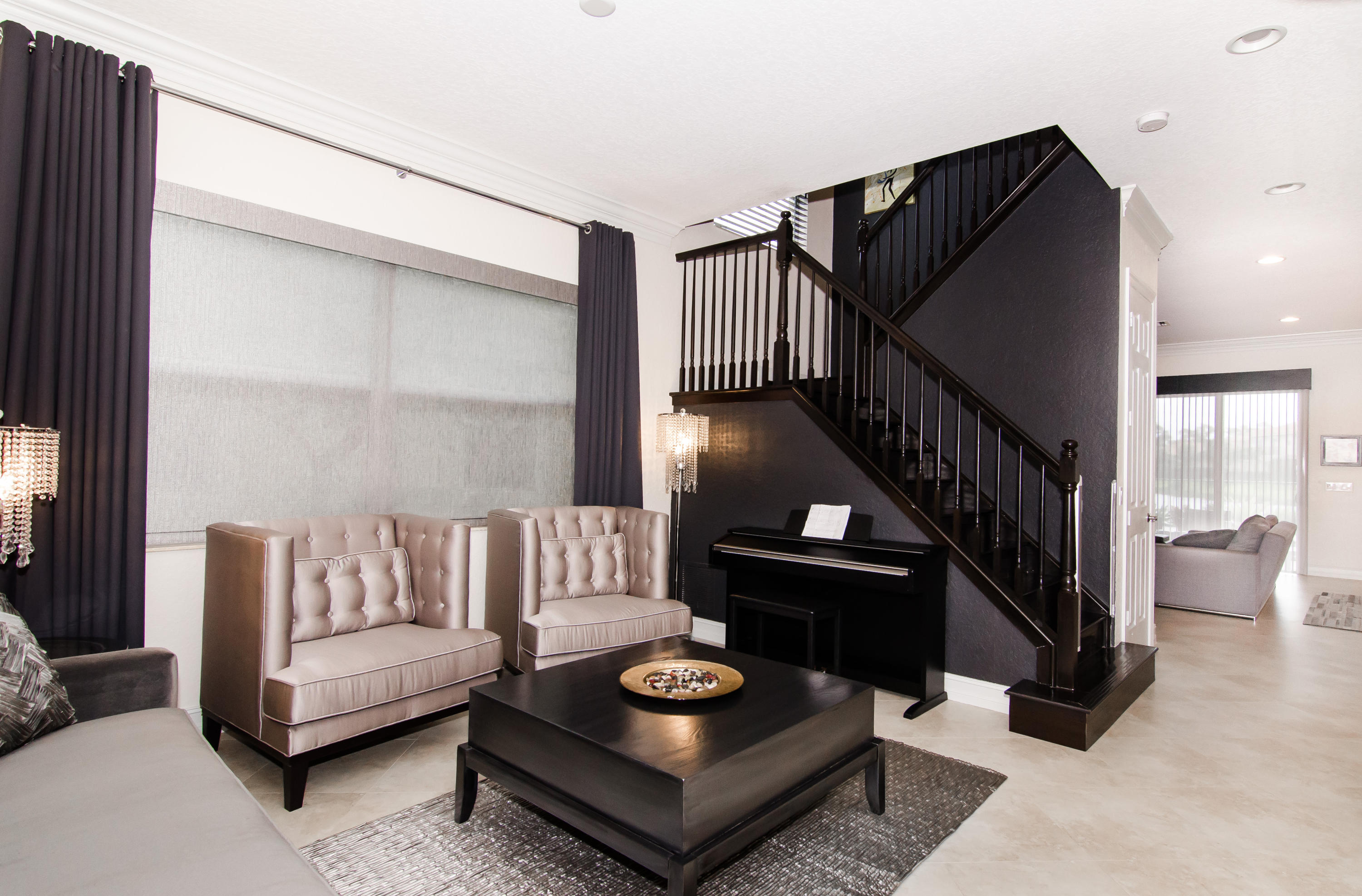 PALOMA - Residential Lease