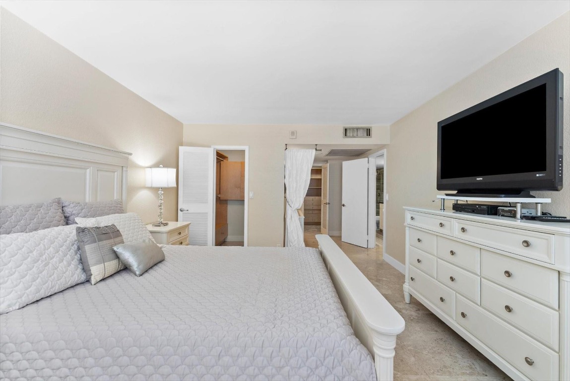 Parker Plaza - Residential