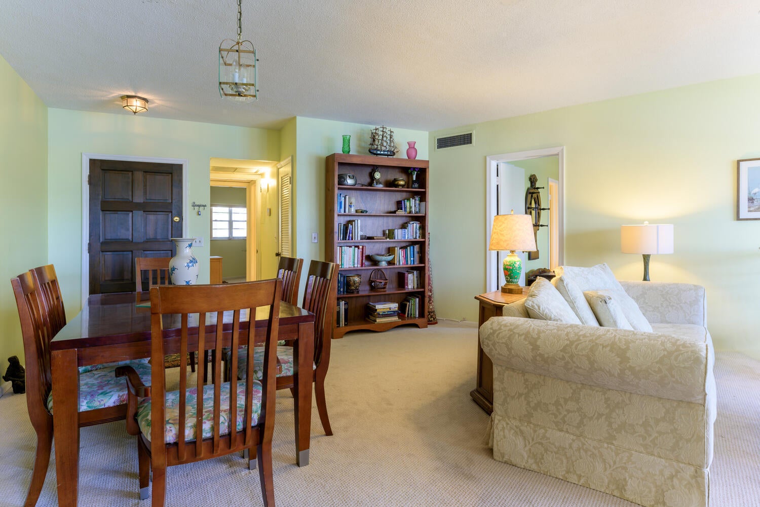 28 Yacht Club Drive 109