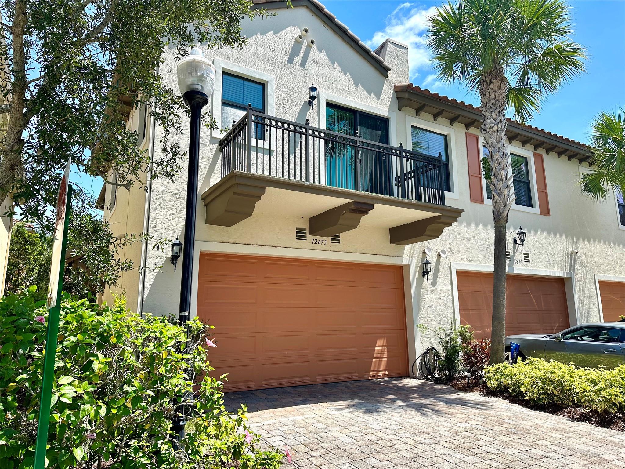 SAWGRASS LAKES - ARTESIA - Residential Lease