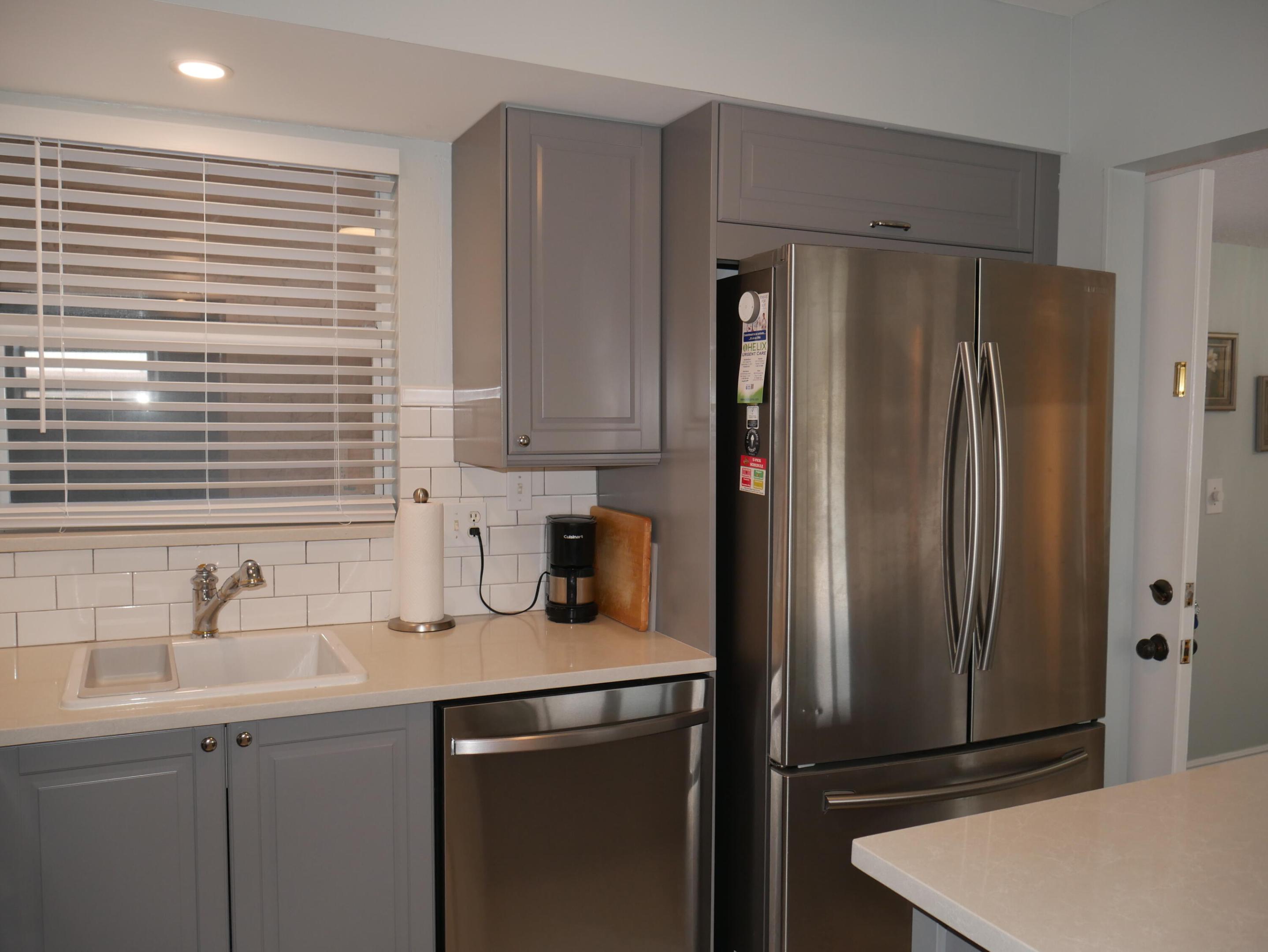 LAKESIDE VILLAGE CONDO 8 - Residential