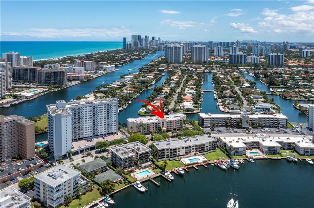 Hallandale Yacht Club - Residential