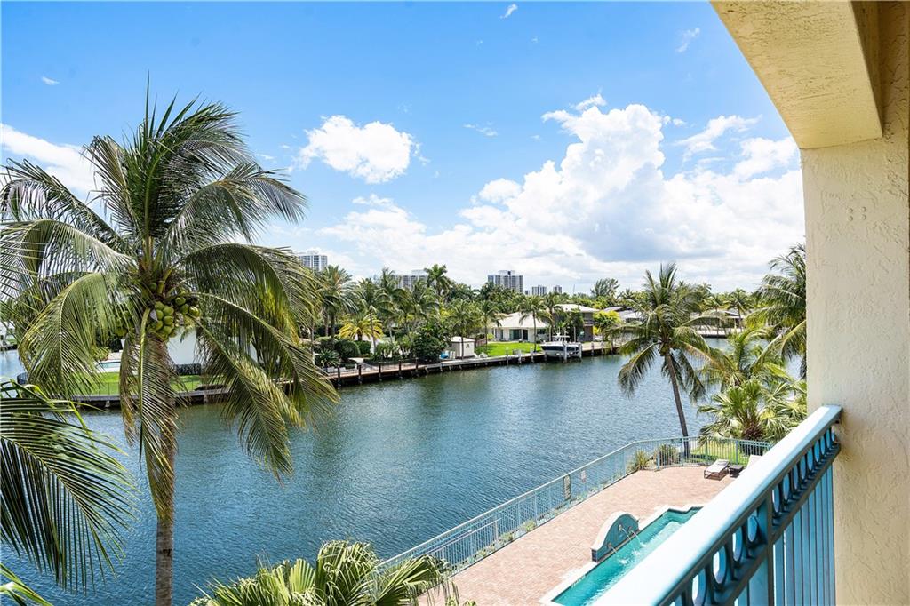Hallandale Yacht Club - Residential