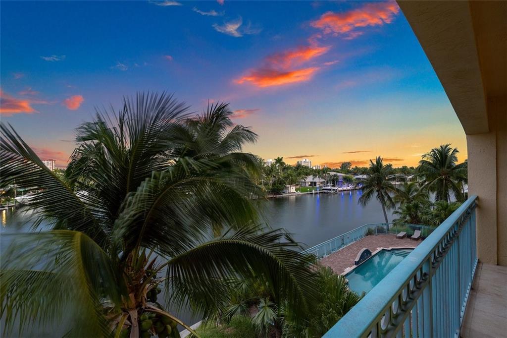 Hallandale Yacht Club - Residential
