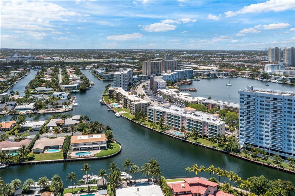 Hallandale Yacht Club - Residential