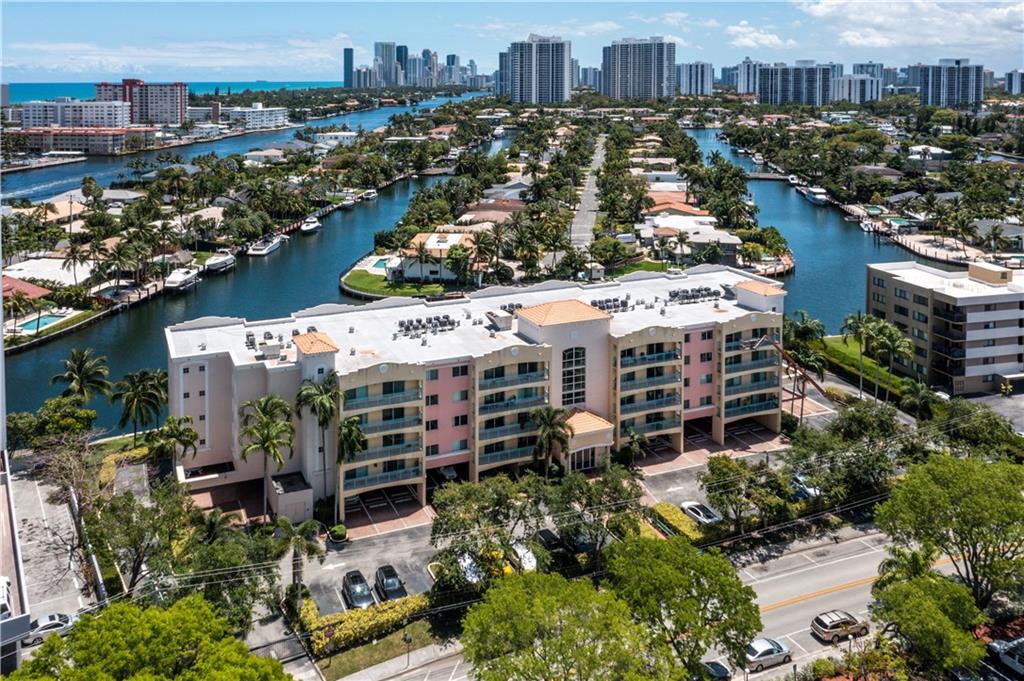 Hallandale Yacht Club - Residential