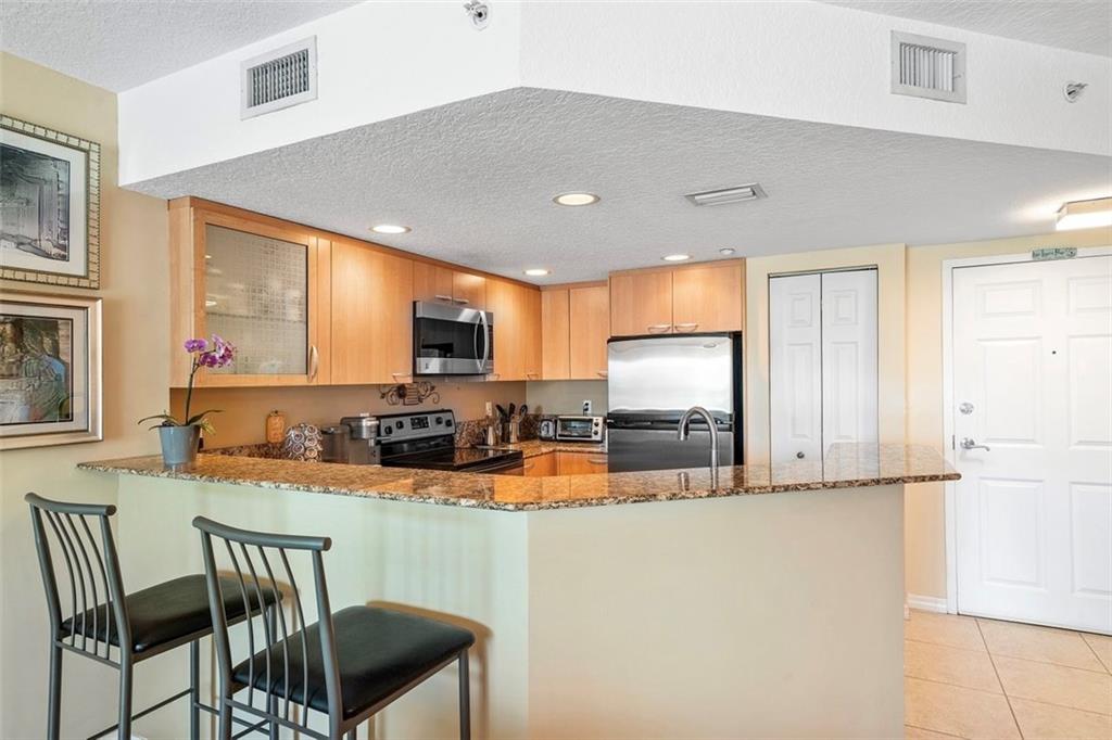 Hallandale Yacht Club - Residential