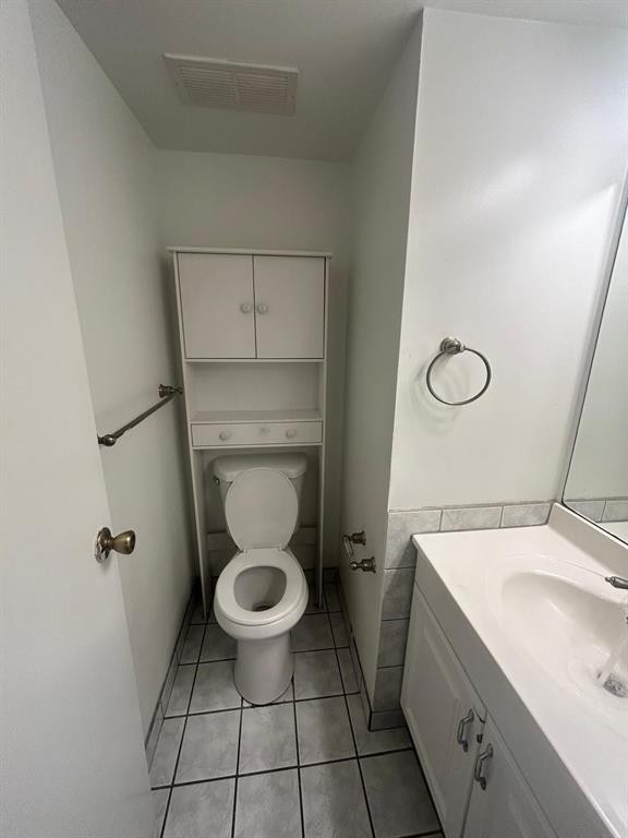 Heritage Circle Condo - Residential Lease