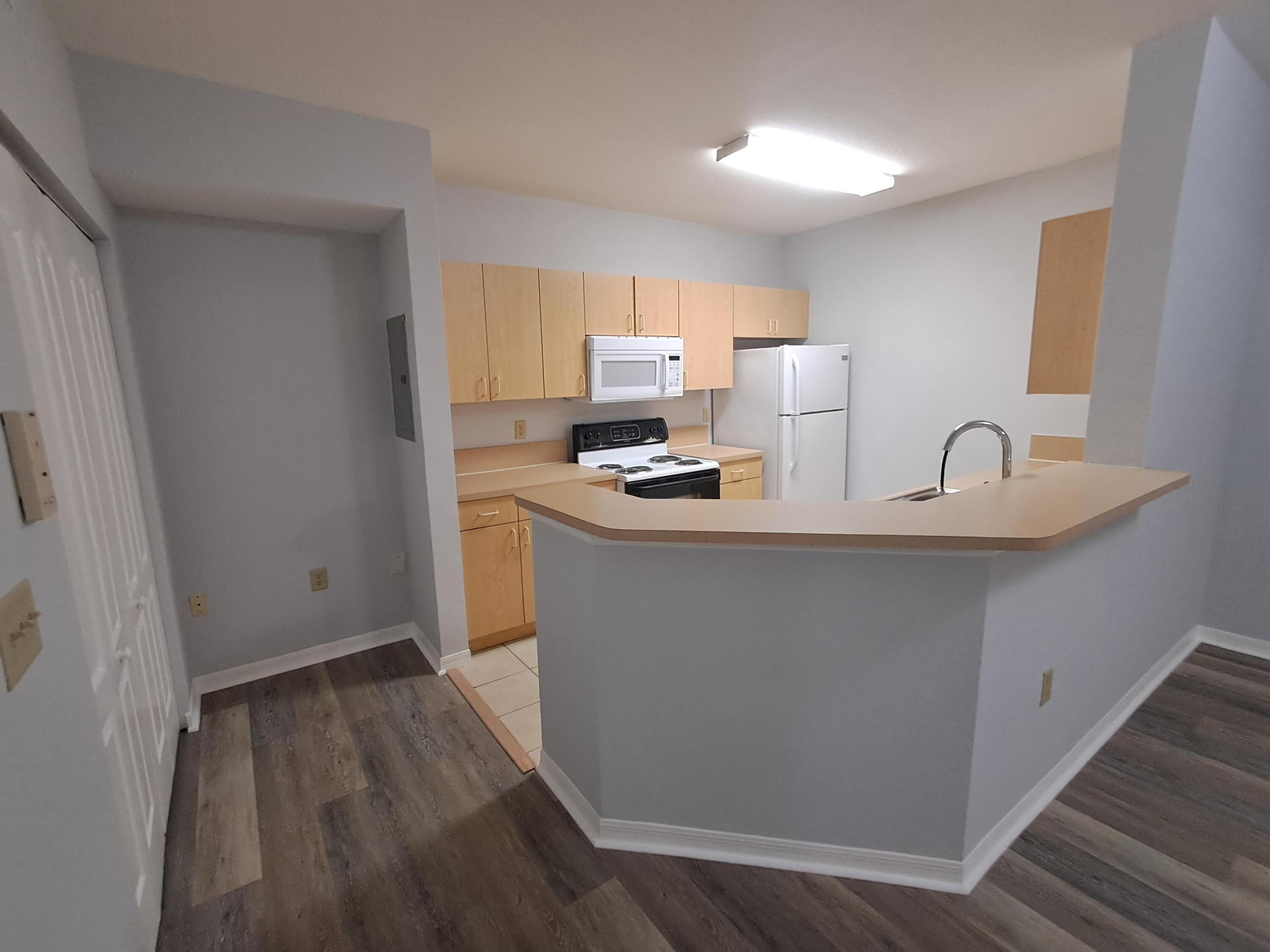 THE BELMONT II AT ST LUCIE WEST, A CONDOMINIUM - Residential Lease