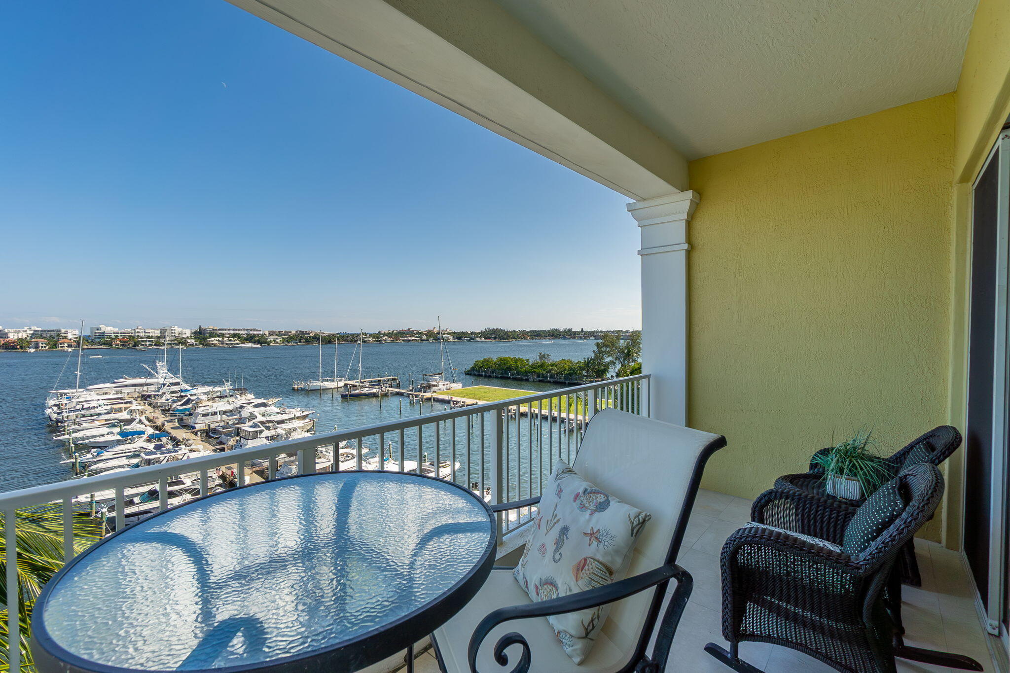 MOORINGS AT LANTANA CONDO 3 - Residential