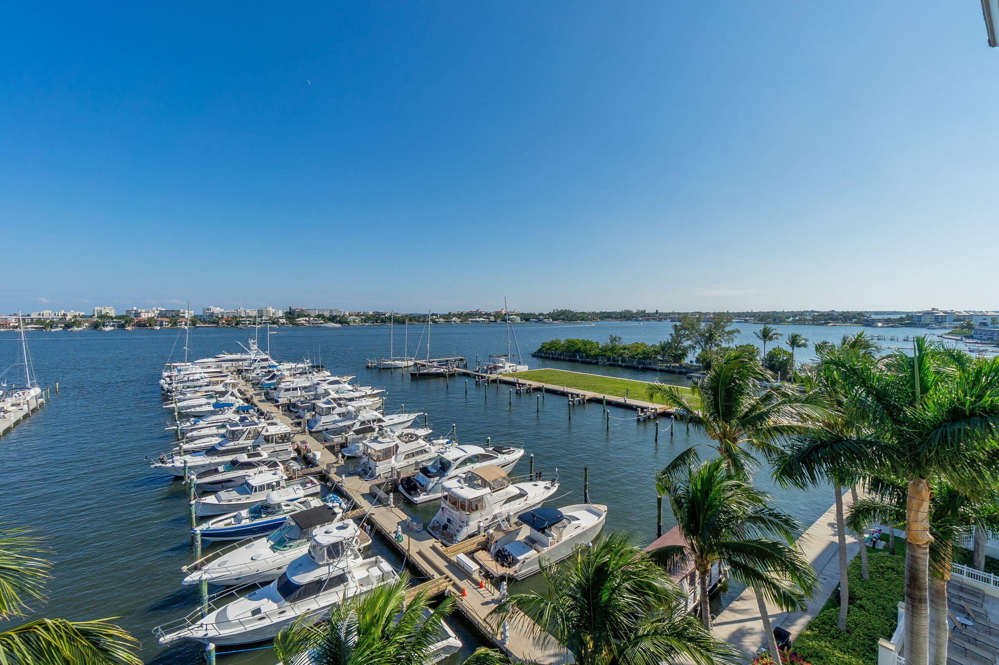 MOORINGS AT LANTANA CONDO 3 - Residential