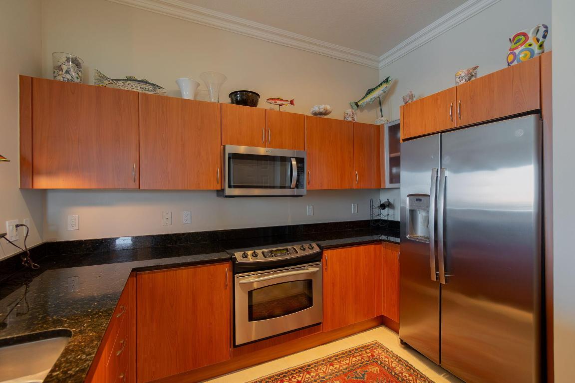 MOORINGS AT LANTANA CONDO 3 - Residential