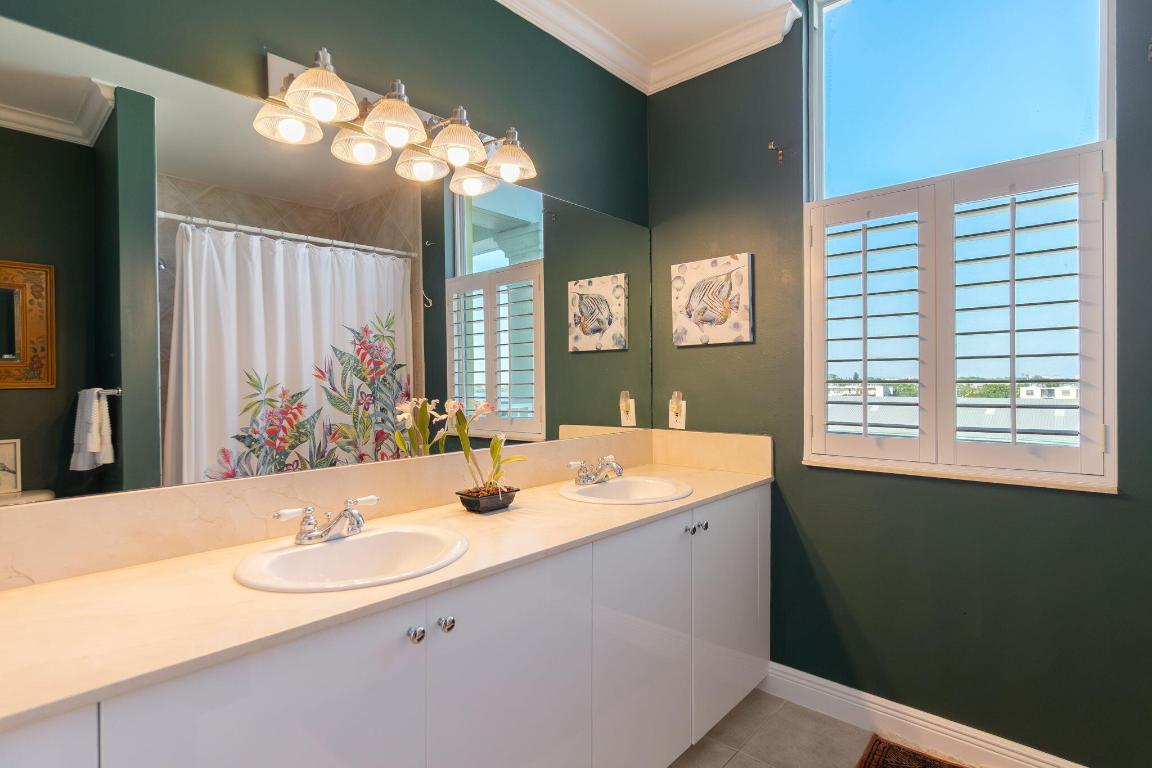 MOORINGS AT LANTANA CONDO 3 - Residential