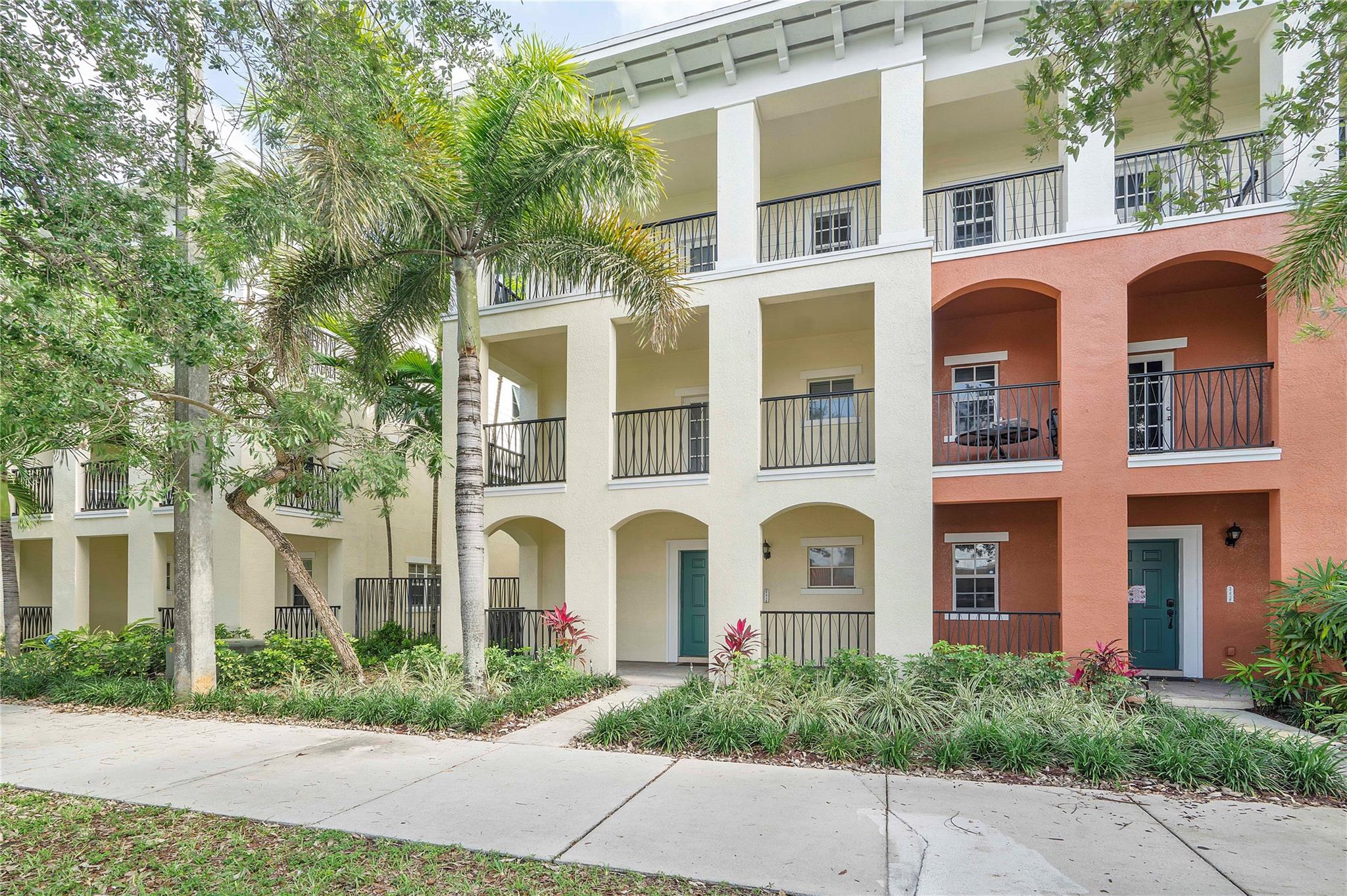 241 SW 6th