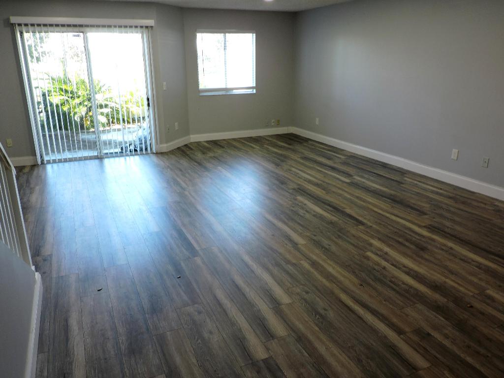 RIVERWALK 3 - Residential Lease