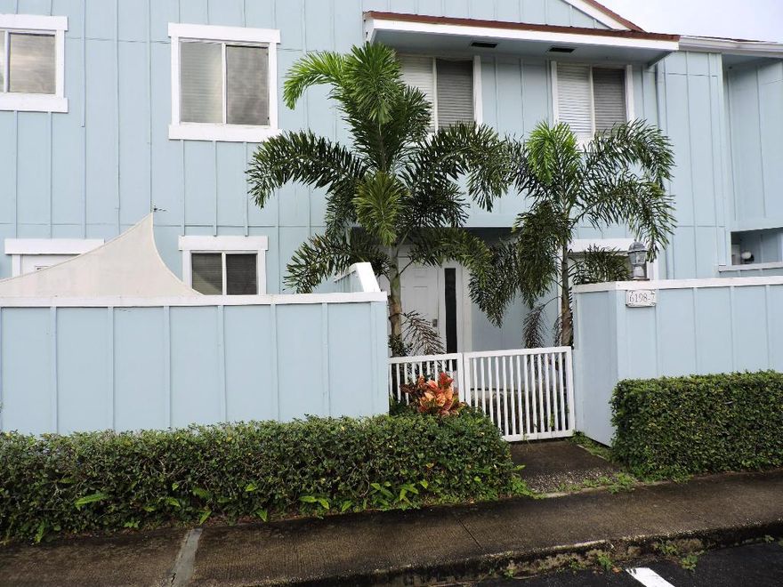 Riverwalk 3 bedroom, 2.5 bathrooms two story townhome that's 1,564 square feet under air that is waterfront/lake that's so inviting to sit around and take in the tranquility. The townhome was newly upgraded and has vinyl plank flooring with 5 & 1/4 inch molding and modern LED lighting downstairs and new berber carpeting on staircase and bedrooms upstairs. Kitchen with new white colored cabinets. Kitchen has the washer and dryer in closet and eat in kitchen area. Stainless steel microwave and dishwasher. White colored glass top range and refrigerator that has a ice machine. Half bath and storage closet downstairs. Upstairs bedroom which master bedroom is spacious 19x14 and has a walk in closet, the other bedrooms are around 12x11 in size. Back of townhome you have a patio by lake. Community has 3 pools, tennis, basketball, pickle ball and volleyball courts. Childrens playground. Private boat ramp, docks, boat and kayak storage which is limited and would have to go through community office to see availability.