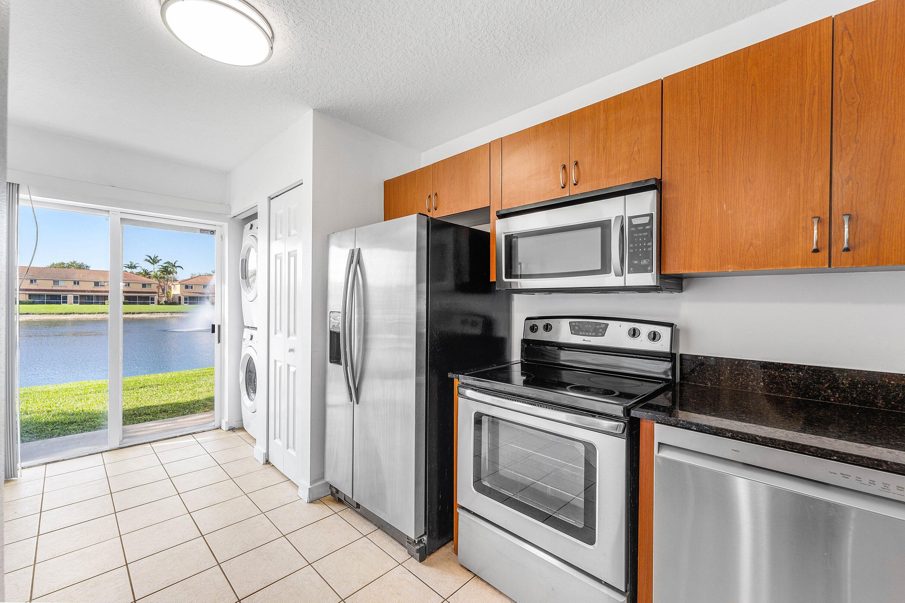 COVE AT BRIAR BAY CONDO - Residential