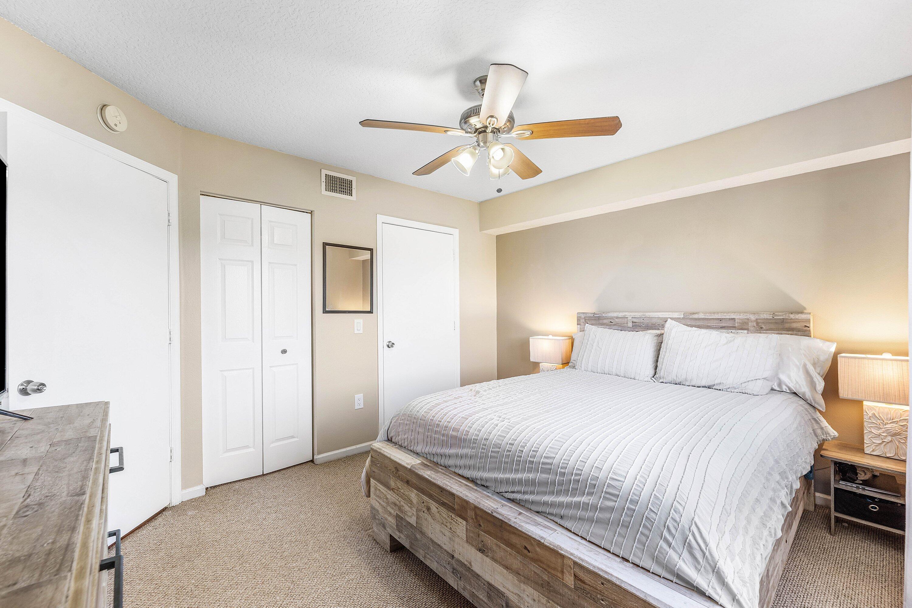 COVE AT BRIAR BAY CONDO - Residential