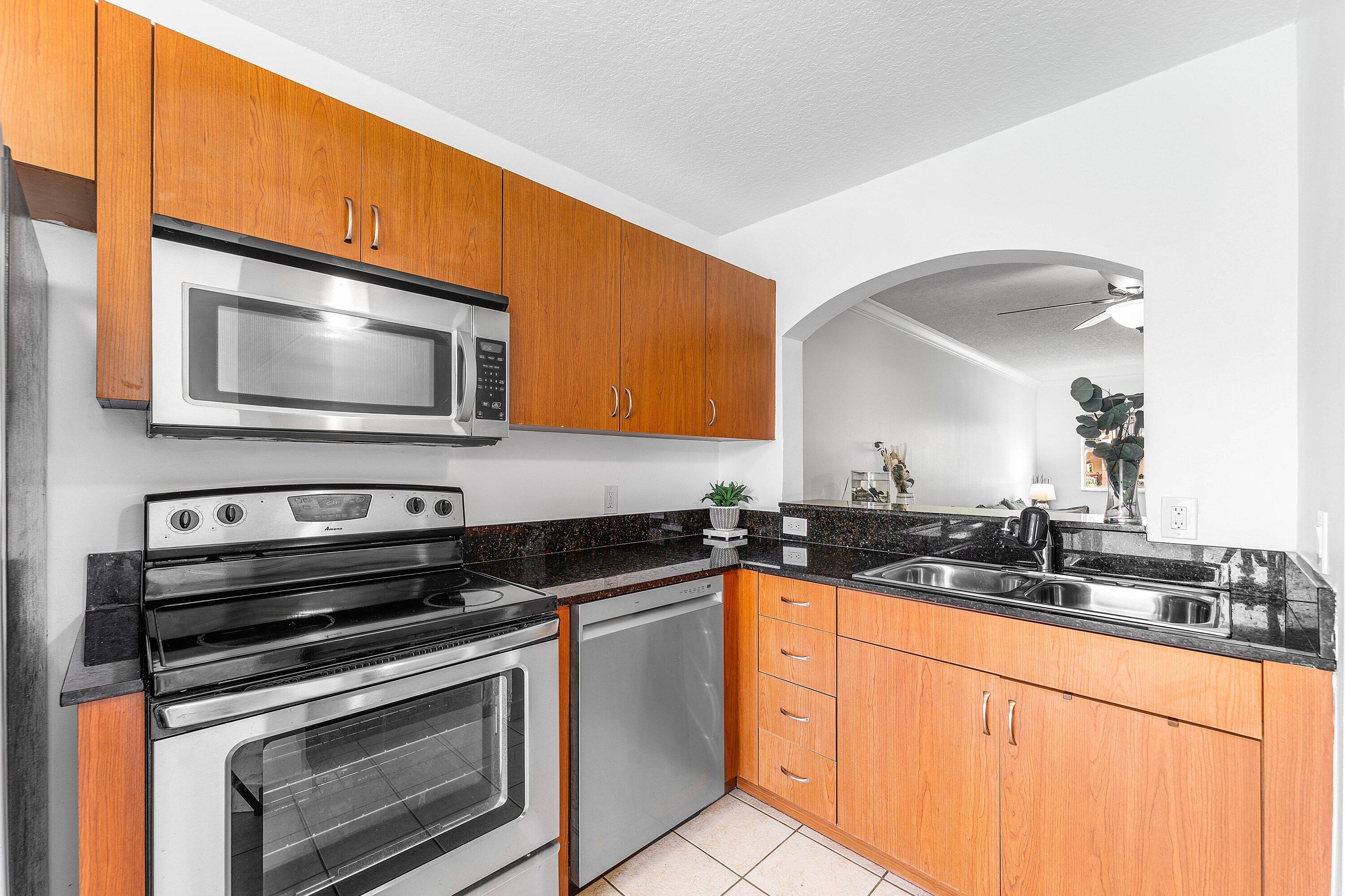 COVE AT BRIAR BAY CONDO - Residential