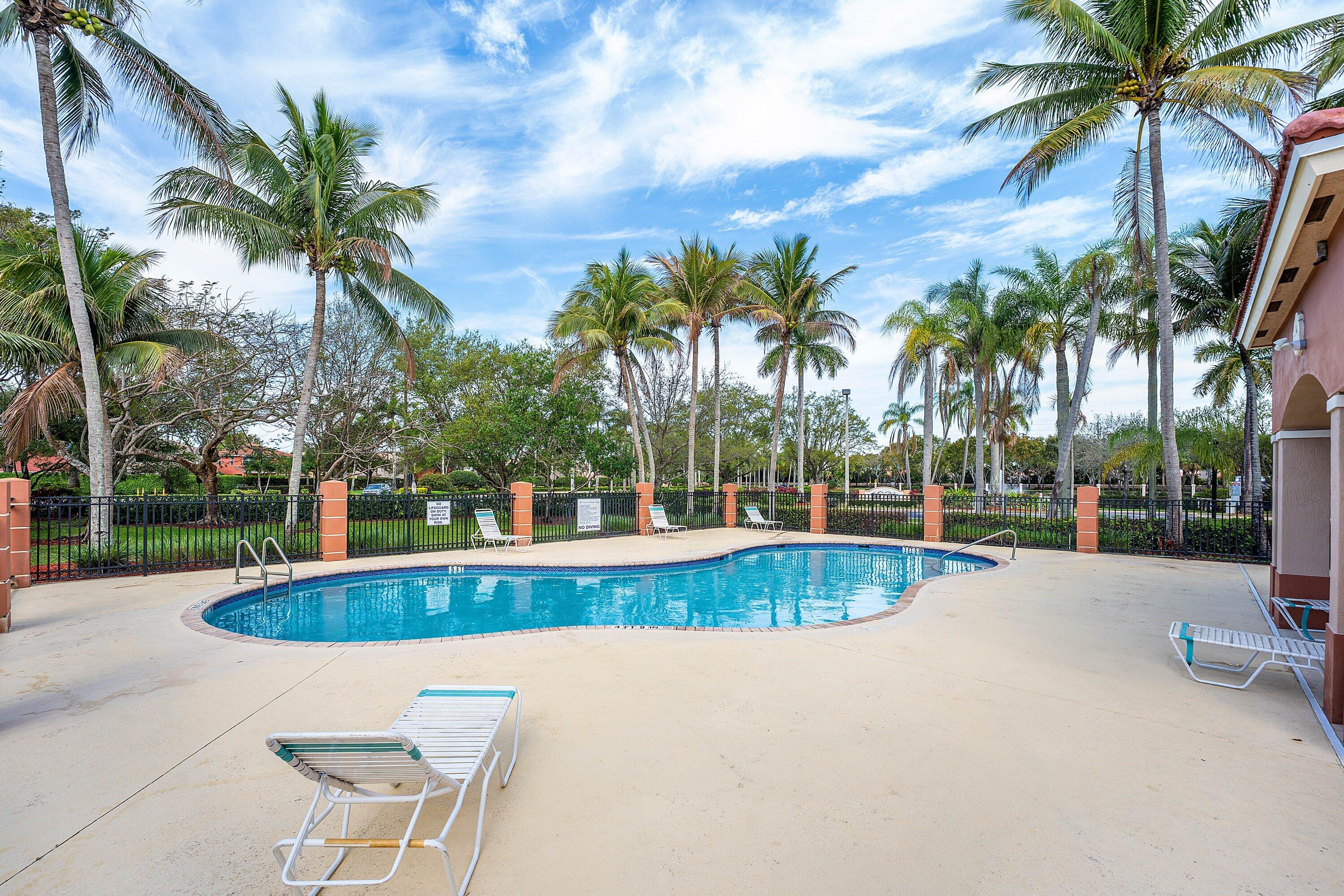 COVE AT BRIAR BAY CONDO - Residential