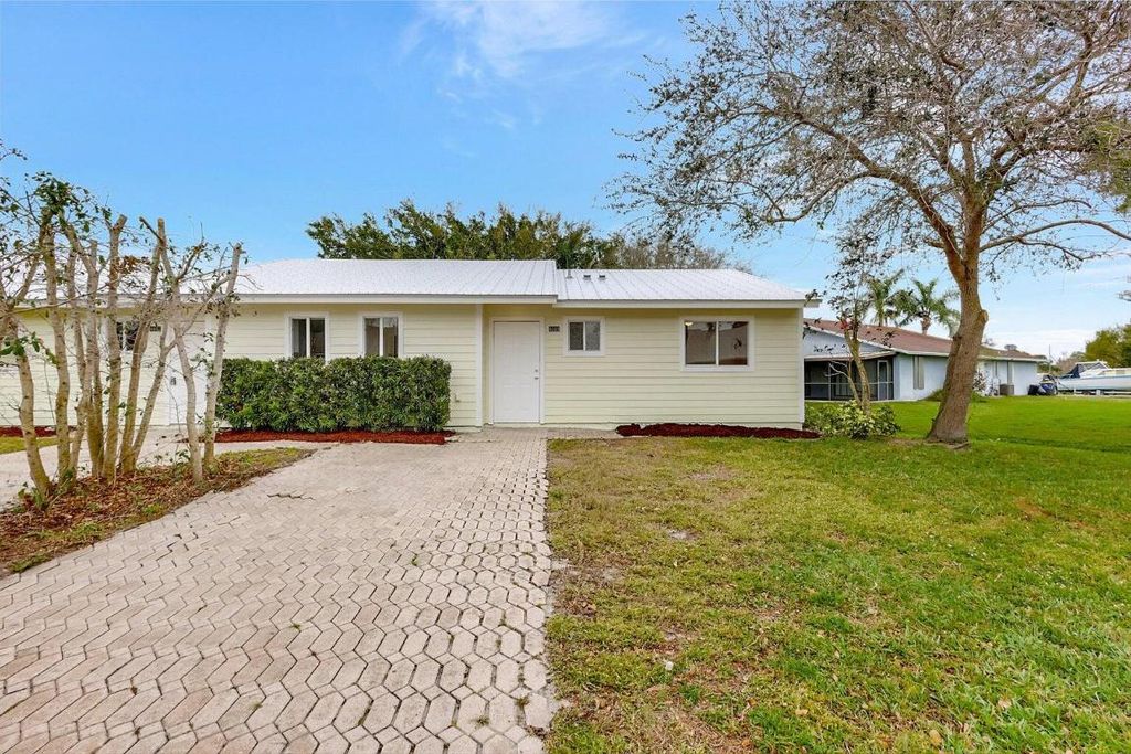 Photo of 4669 SE Salvatori Road, Stuart, FL 34997 (MLS # R10971967)