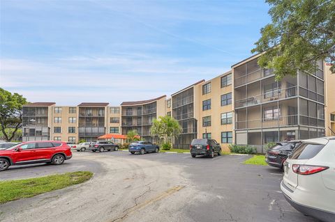 3900 N Hills Dr 301 Hollywood FL 33021