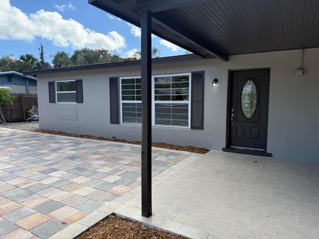 Photo of 507 SW North River Point Drive, Stuart, FL 34994 (MLS # R11159071)