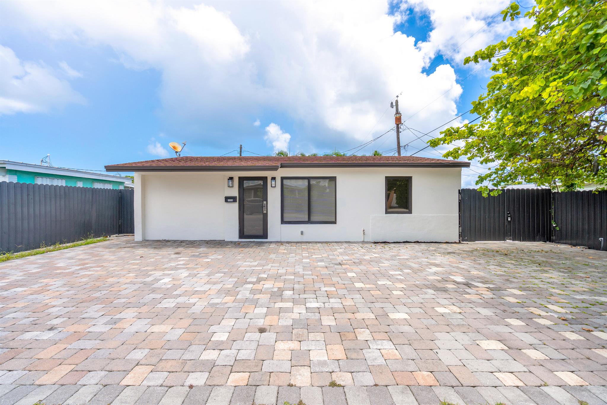 5008 Parker Avenue