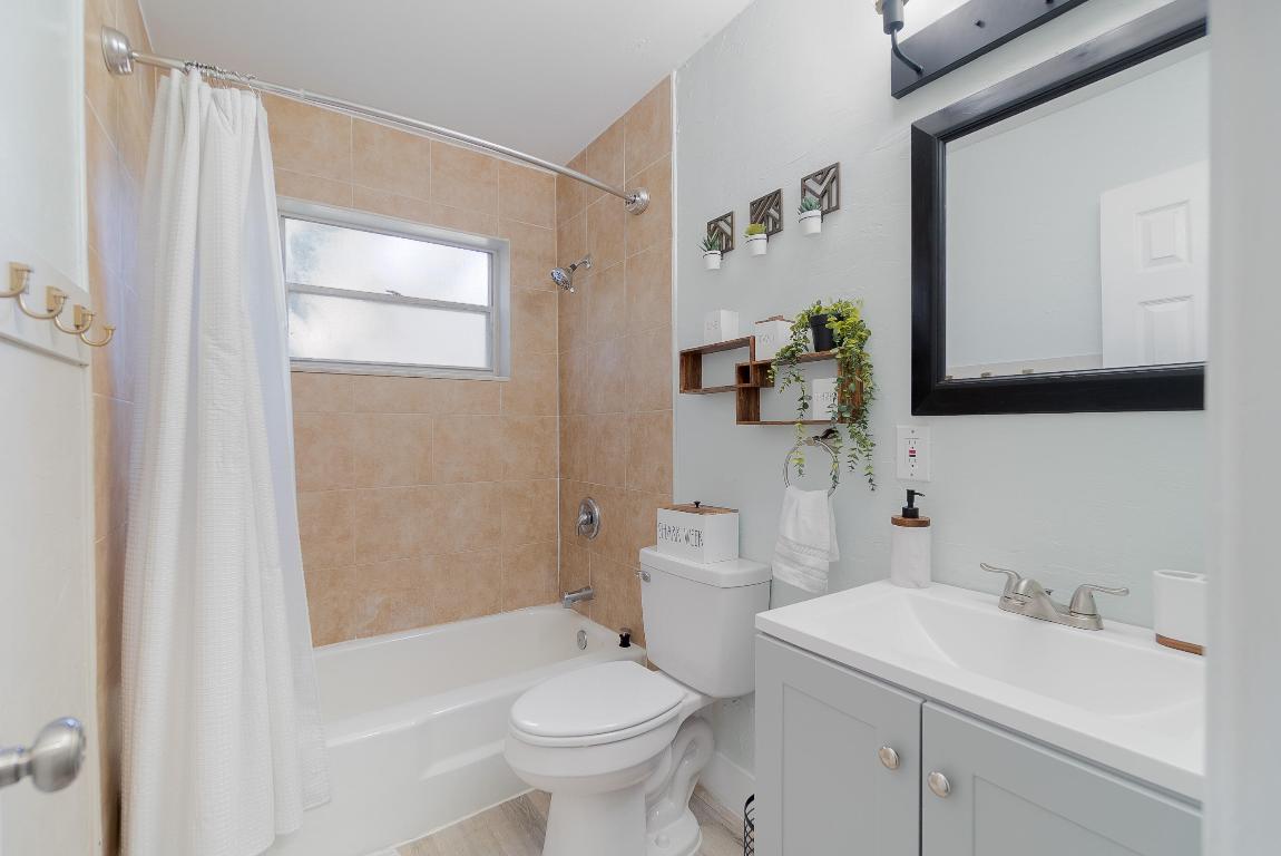 LANTANA HEIGHTS 7 - Residential