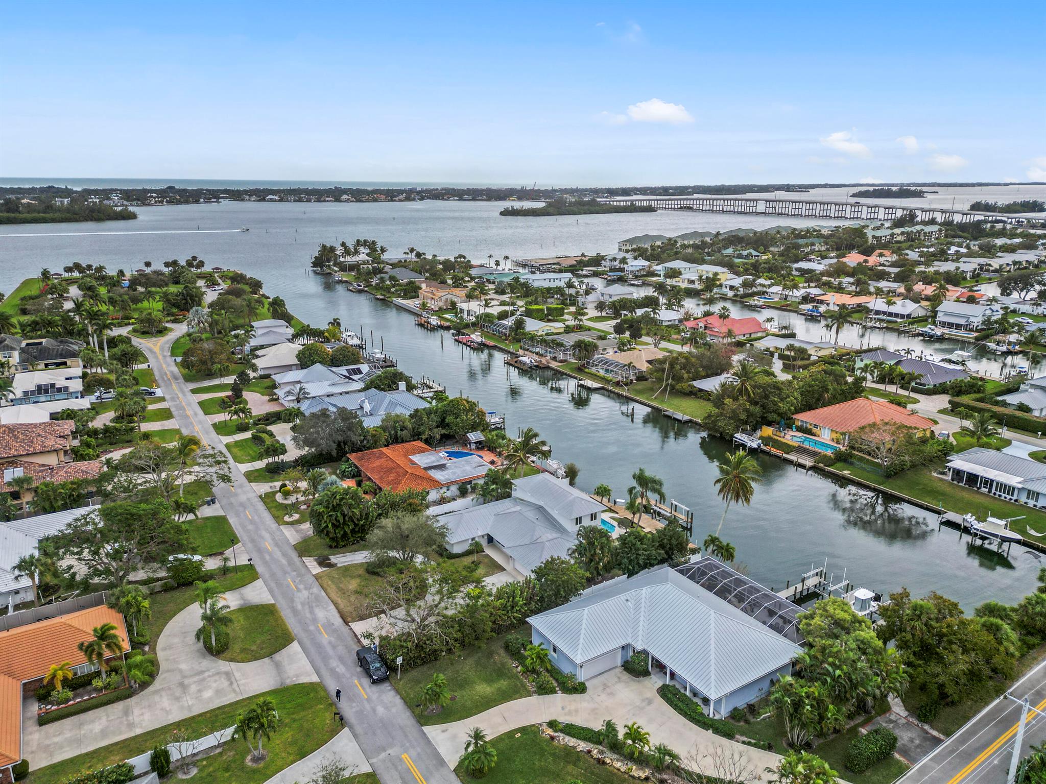 VERO ISLES PLAT NO 6 - Residential