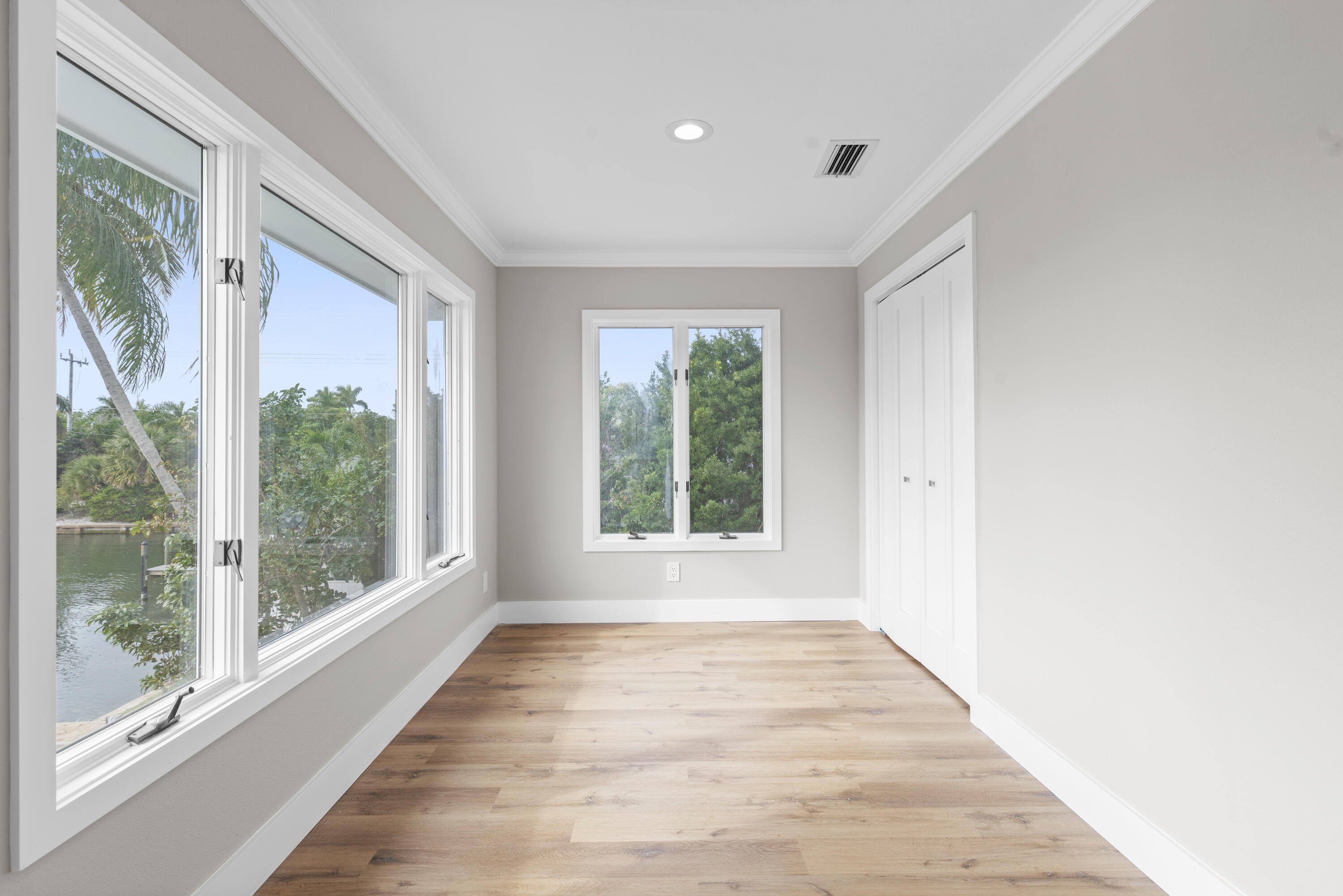 VERO ISLES PLAT NO 6 - Residential