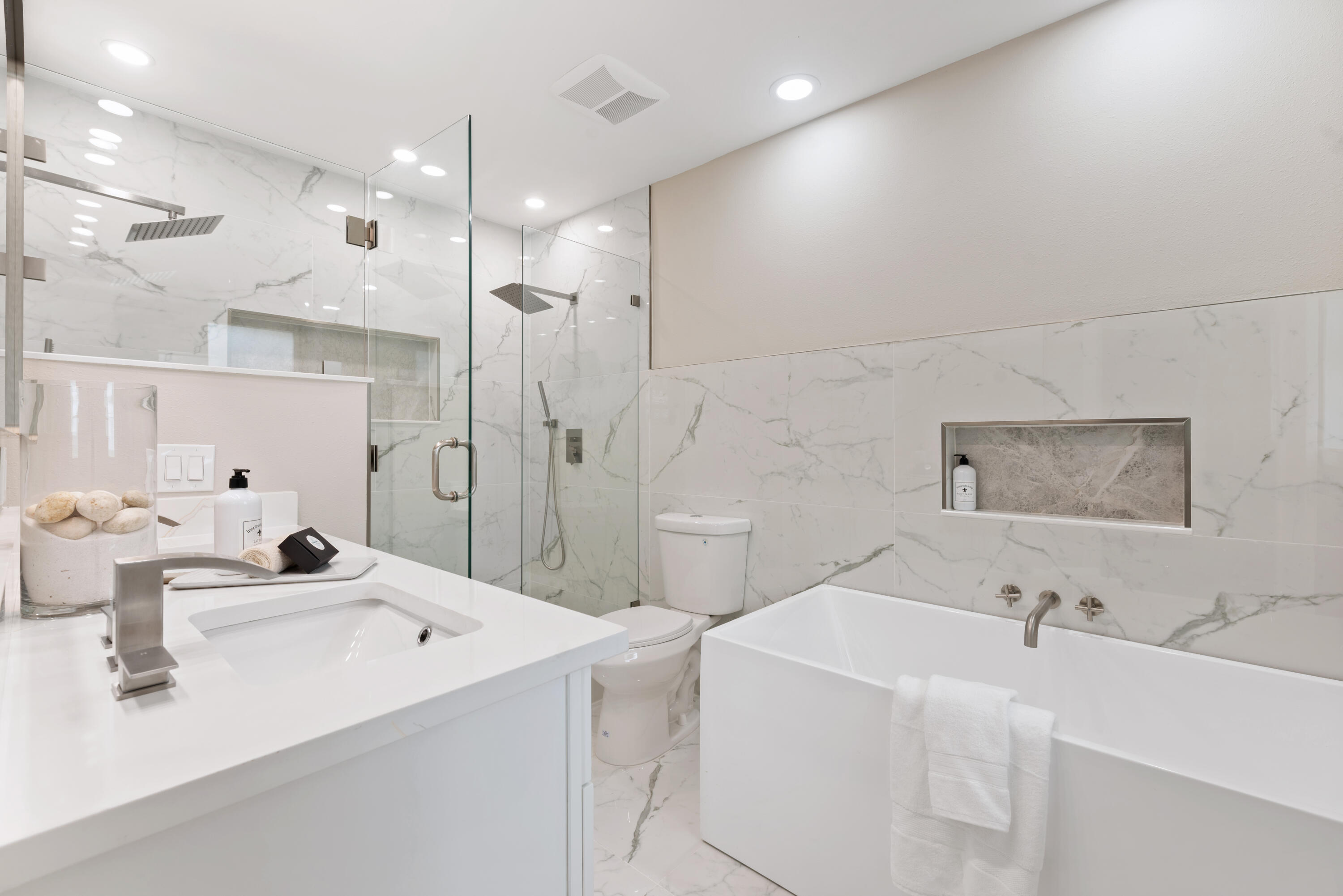 VERO ISLES PLAT NO 6 - Residential