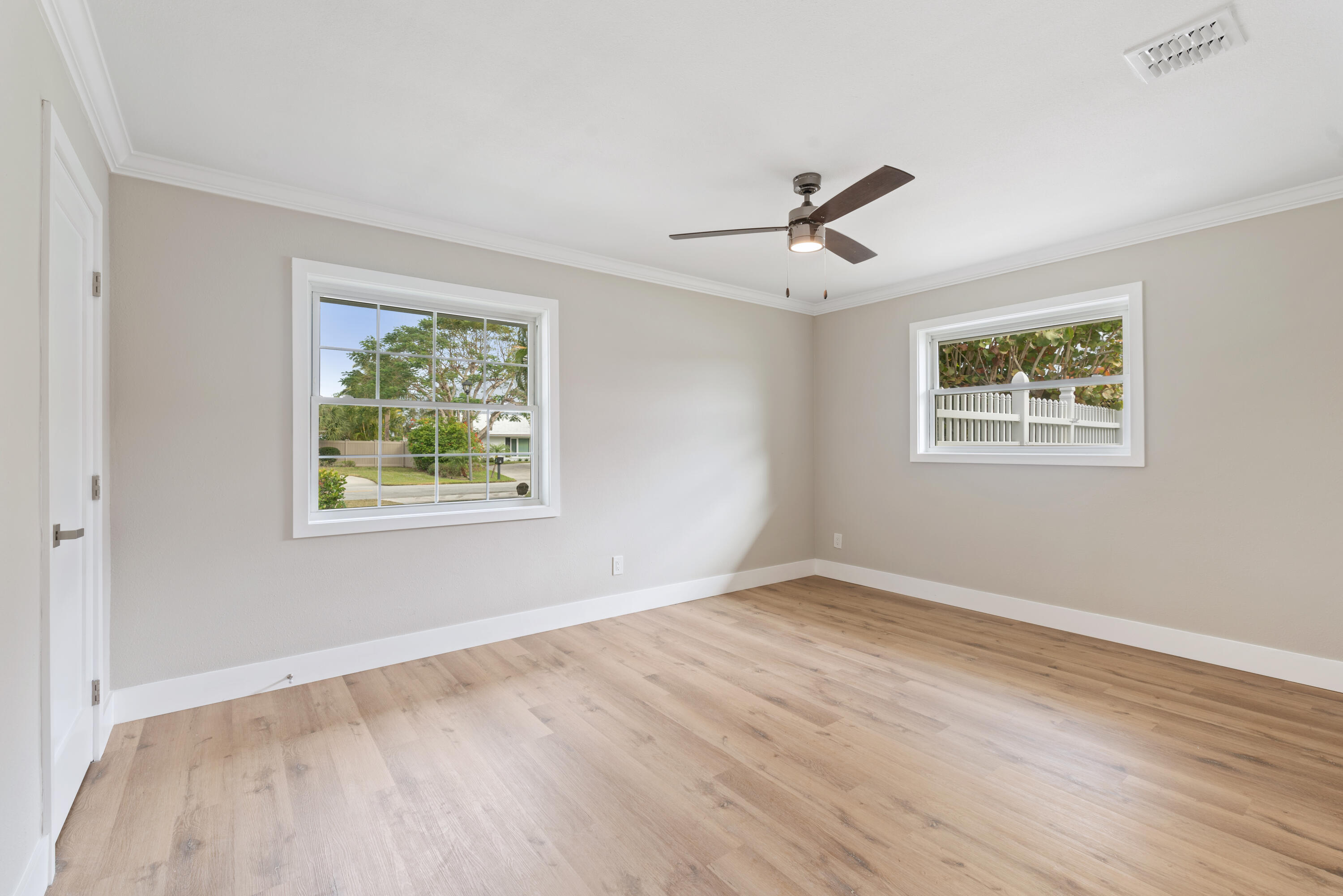 VERO ISLES PLAT NO 6 - Residential