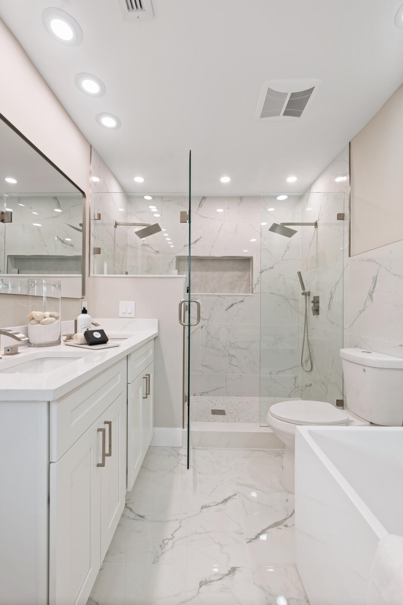 VERO ISLES PLAT NO 6 - Residential