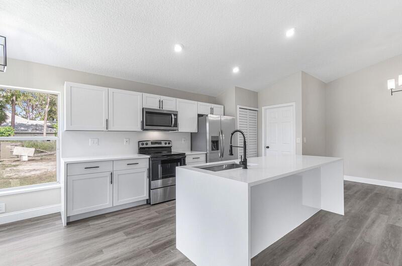 17875 93rd Road N, Loxahatchee, FL, 33470/$647,000 3 17875 93rd Road N