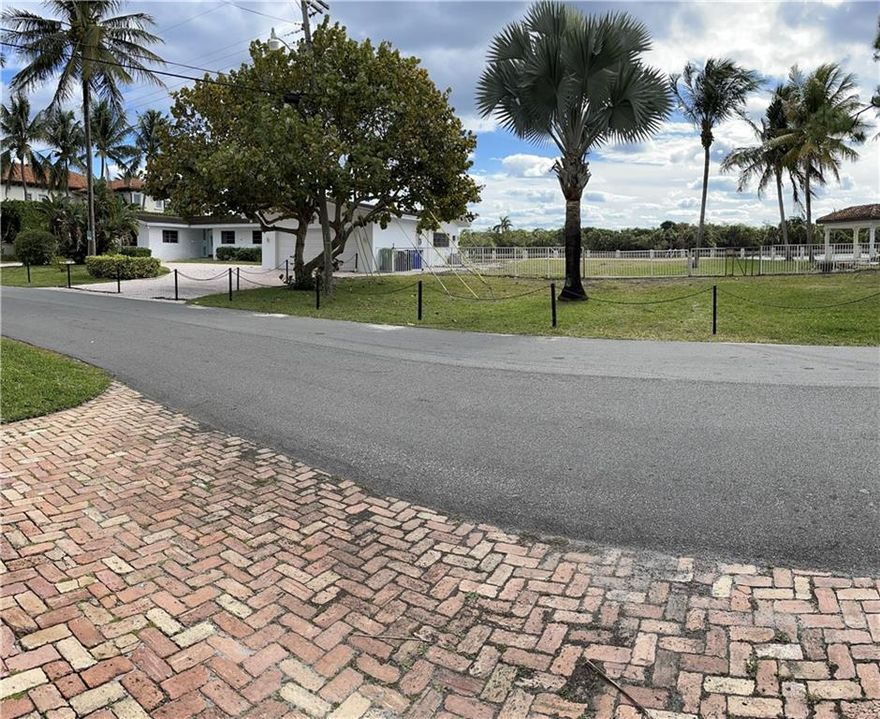 Enjoy Tranquil And Lushly Tropical Birch State Park Straight Across The Waterway While Ocean Breezes Caress Your Own Private Oasis On This Huge 13,300 Sf Building Lot. The All Concrete Dock, Concrete Pilings, And Fortified Bulkhead Were Recently Built With The Highest Of Standards. This Is The Best Location To Own A Home On The Intracoastal Waterway, And Now The Opportunity Is Here To Build One And Make It Your Own.