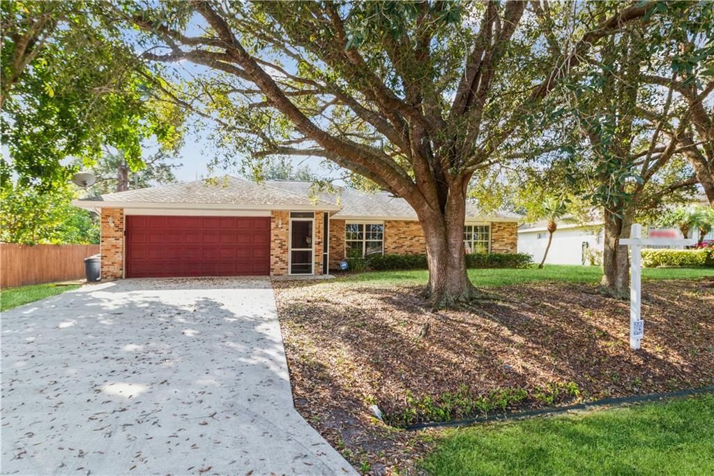 Photo of 1810 SW Lofgren Ave, Port Saint Lucie, FL 34953 (MLS # F10309759)